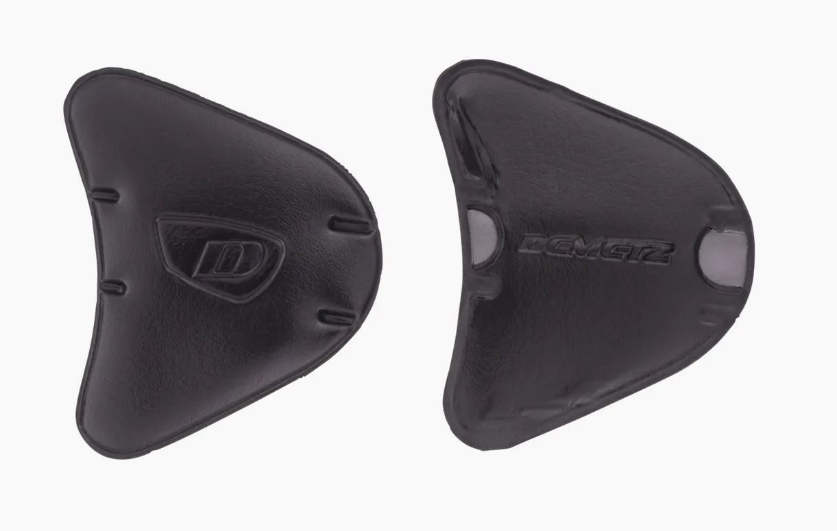 /upload/2025/10/08/sideskjold-sort-.jpg?w=1000